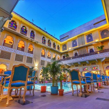 Nirbana Palace - A Heritage Hotel And Spa Джайпур Екстериор снимка