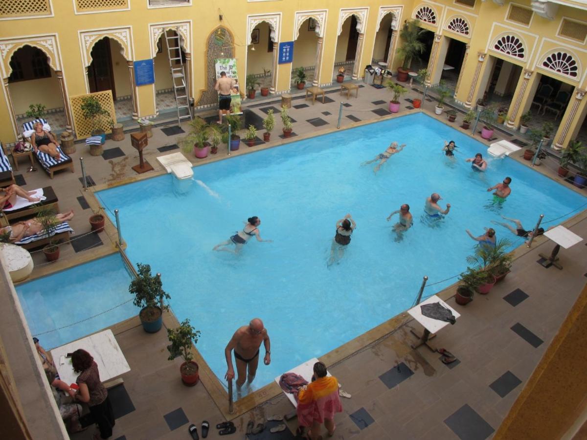 Nirbana Palace - A Heritage Hotel And Spa Джайпур Екстериор снимка