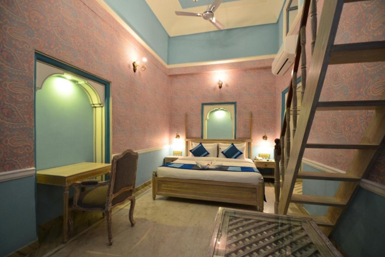 Nirbana Palace - A Heritage Hotel And Spa Джайпур Екстериор снимка