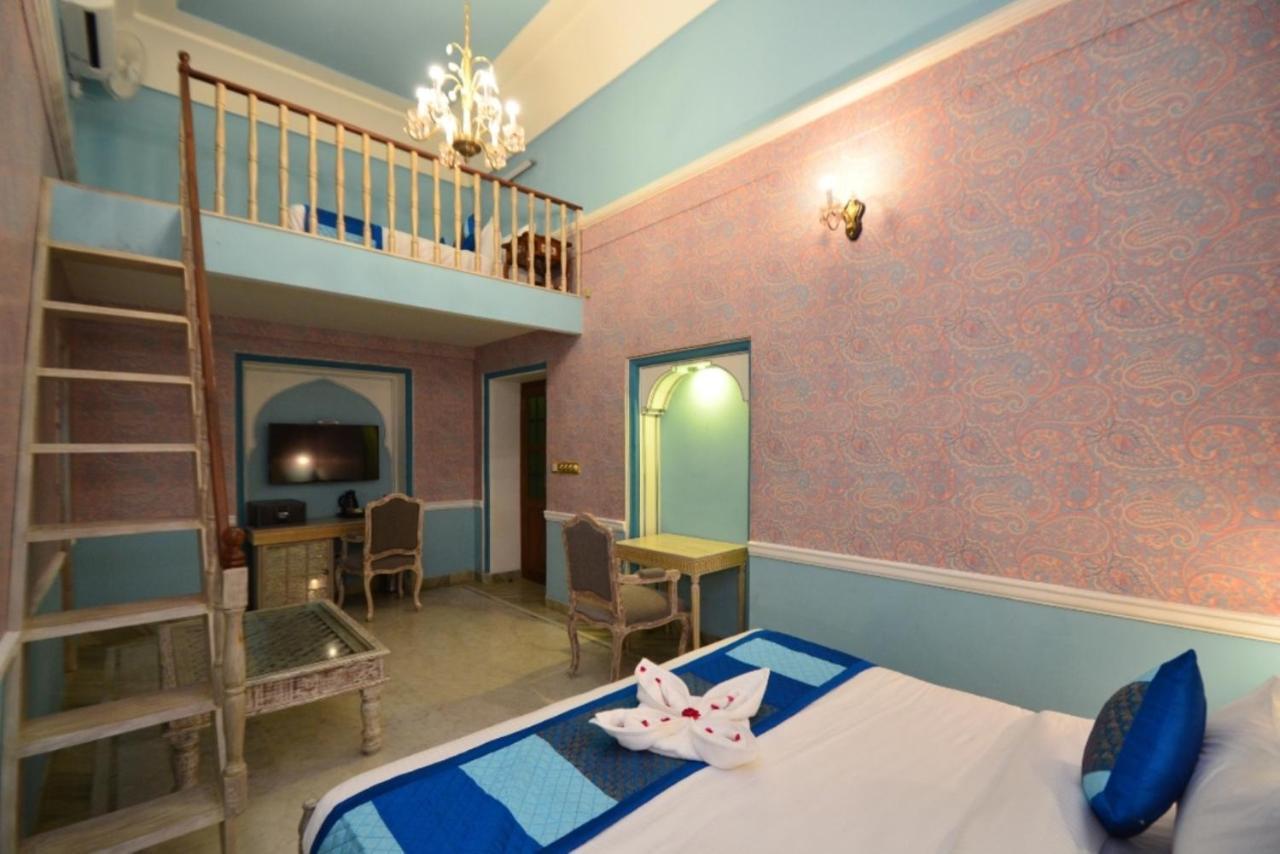 Nirbana Palace - A Heritage Hotel And Spa Джайпур Екстериор снимка