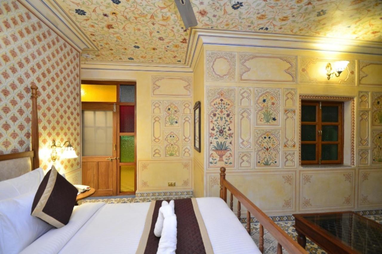 Nirbana Palace - A Heritage Hotel And Spa Джайпур Екстериор снимка