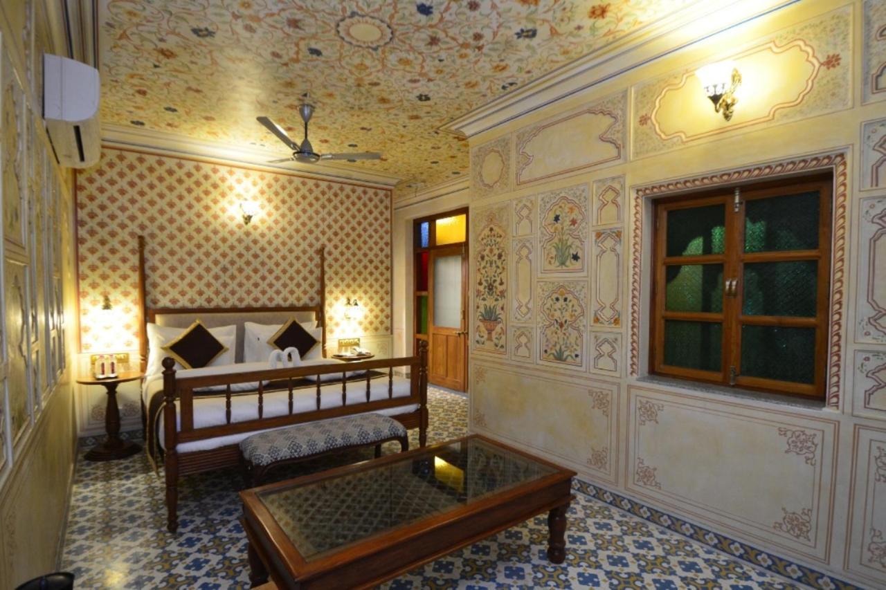 Nirbana Palace - A Heritage Hotel And Spa Джайпур Екстериор снимка