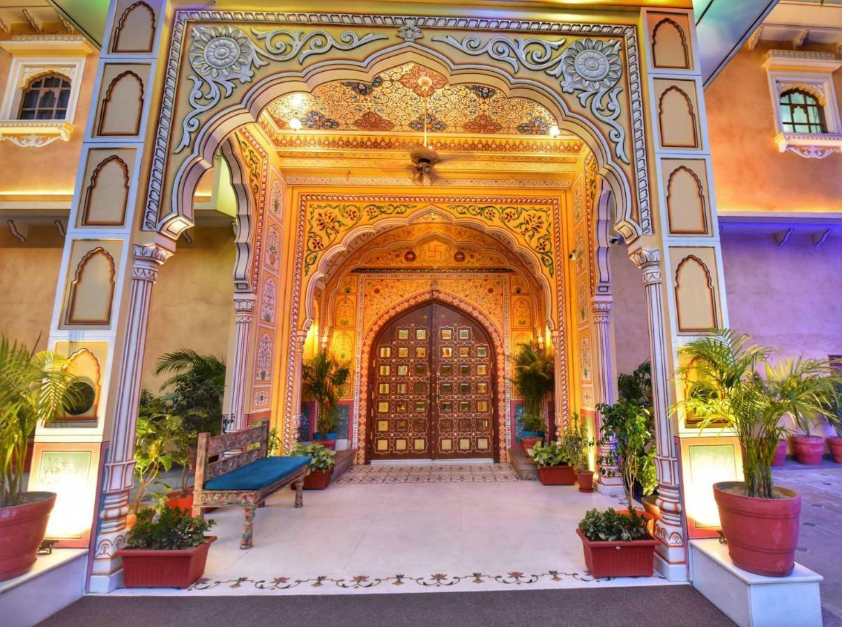 Nirbana Palace - A Heritage Hotel And Spa Джайпур Екстериор снимка