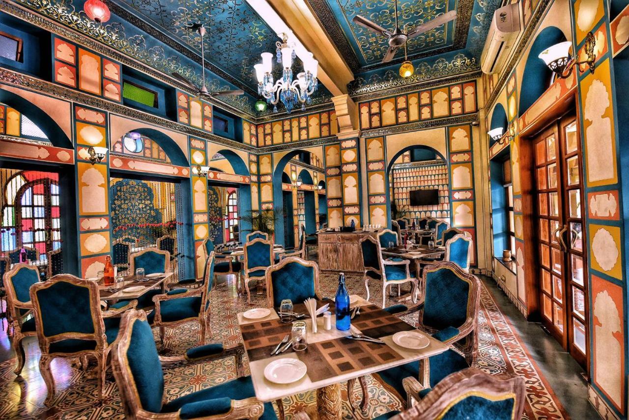 Nirbana Palace - A Heritage Hotel And Spa Джайпур Екстериор снимка