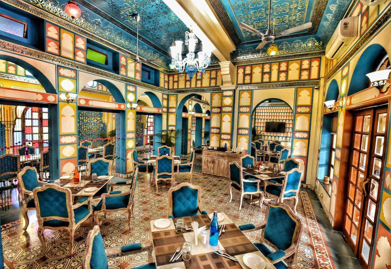 Nirbana Palace - A Heritage Hotel And Spa Джайпур Екстериор снимка