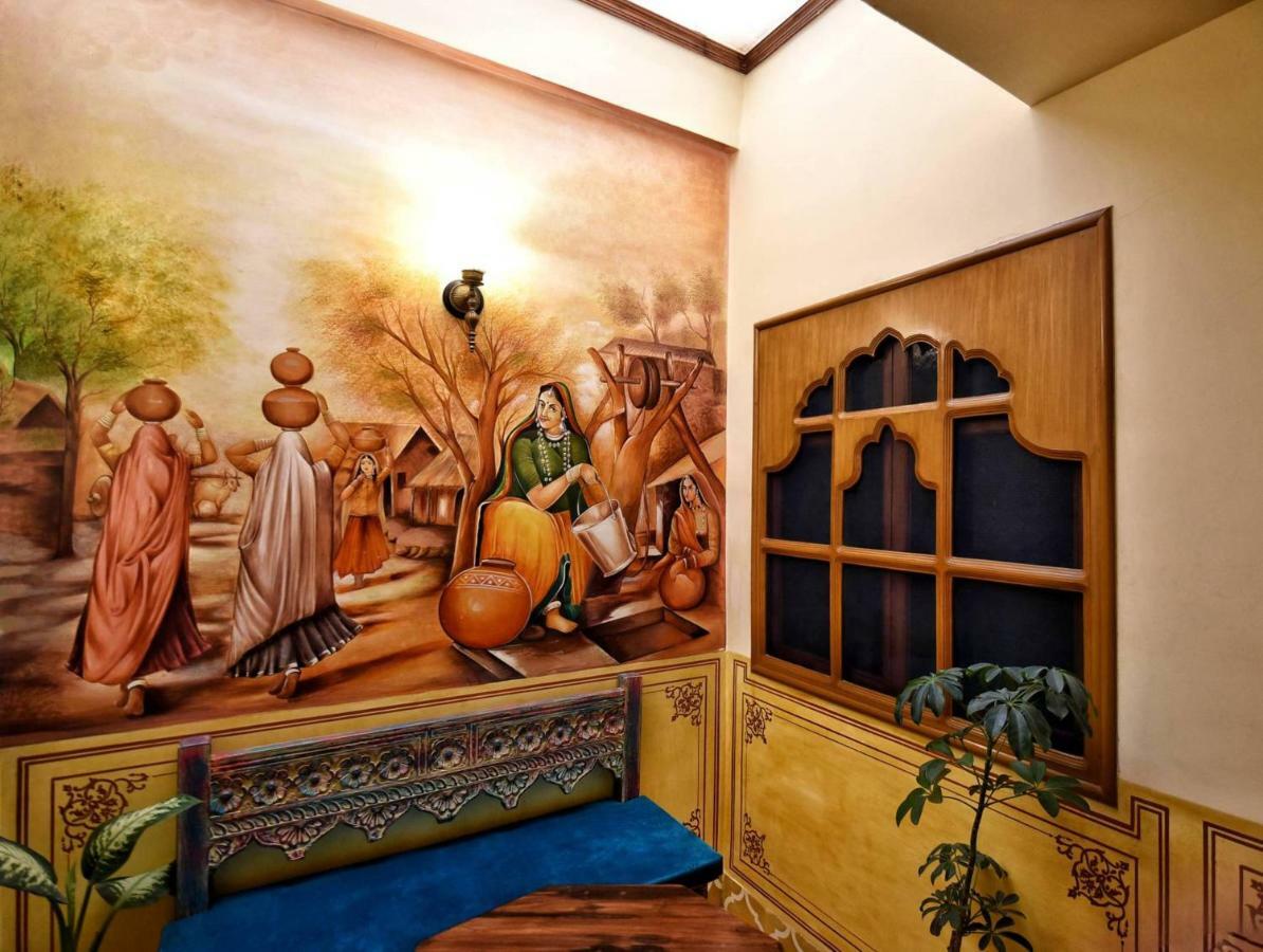 Nirbana Palace - A Heritage Hotel And Spa Джайпур Екстериор снимка