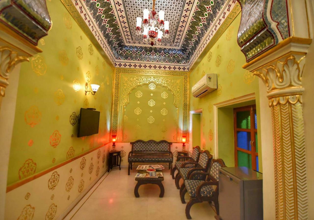 Nirbana Palace - A Heritage Hotel And Spa Джайпур Екстериор снимка