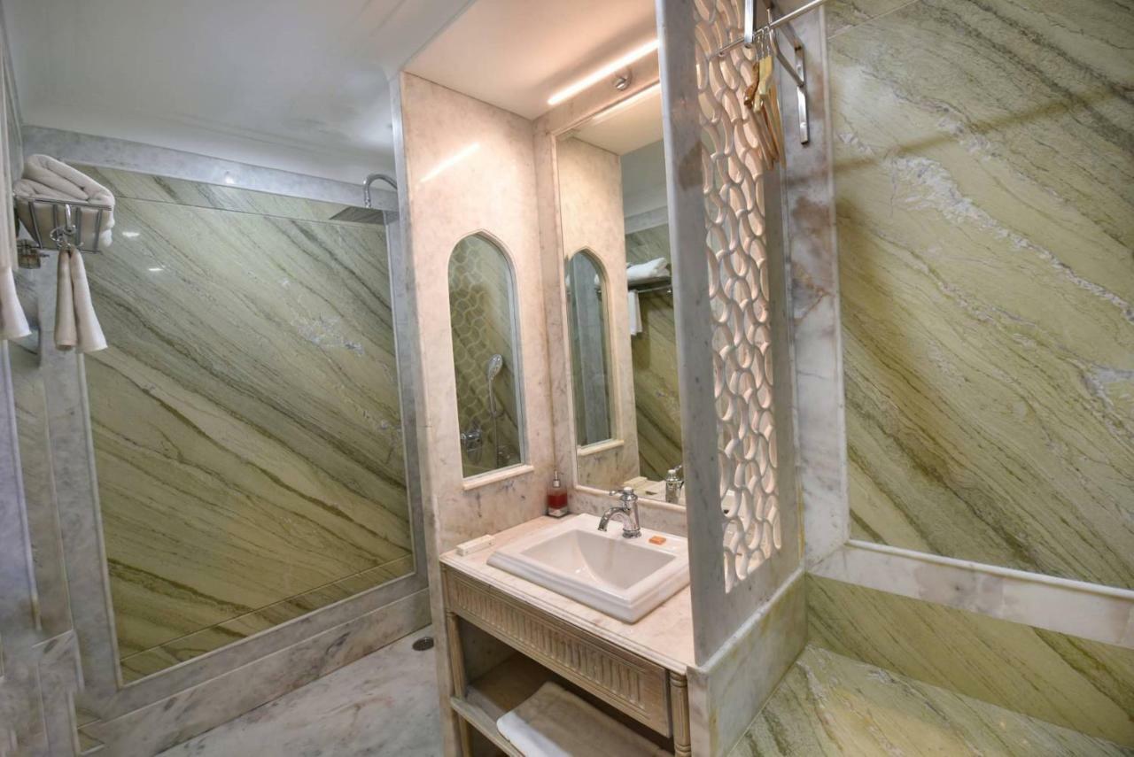 Nirbana Palace - A Heritage Hotel And Spa Джайпур Екстериор снимка