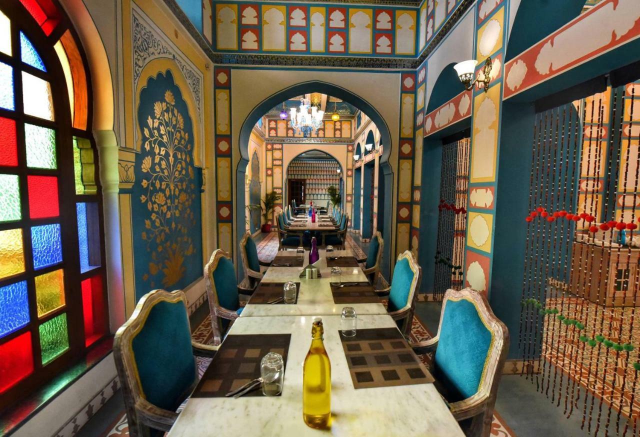 Nirbana Palace - A Heritage Hotel And Spa Джайпур Екстериор снимка